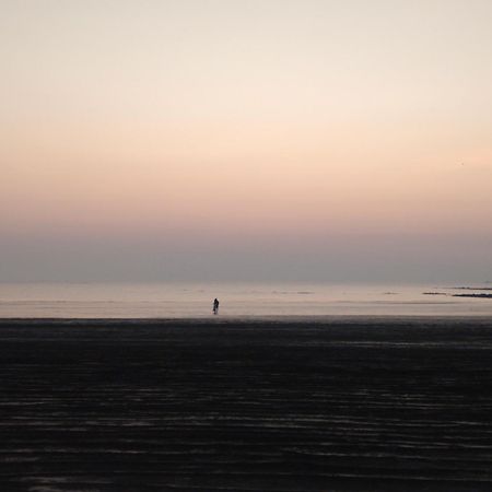 Seaswan Resort Alibag Bagian luar foto