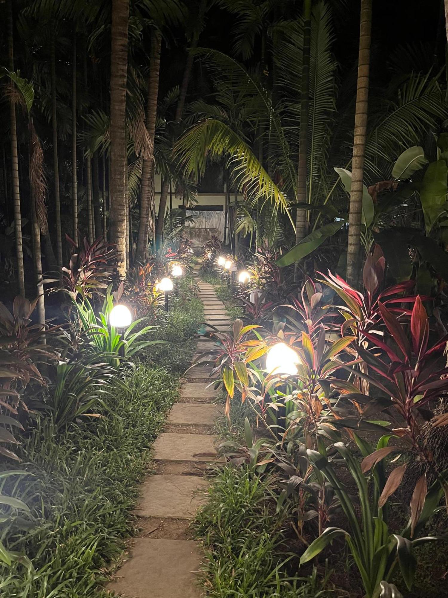 Seaswan Resort Alibag Bagian luar foto